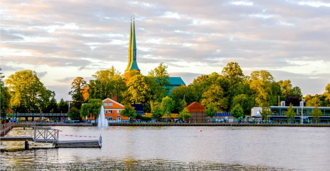 VÄXJÖ (VXO) > PRISHTINA (PRN)